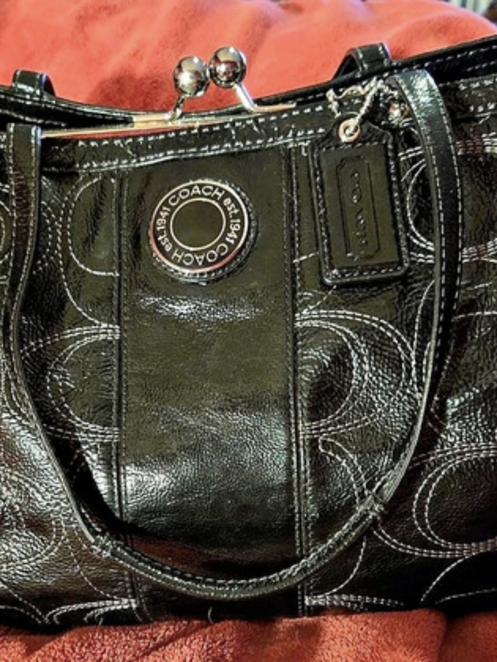 COACH Signature Stitched Patent Leather Kisslock Carryall Black